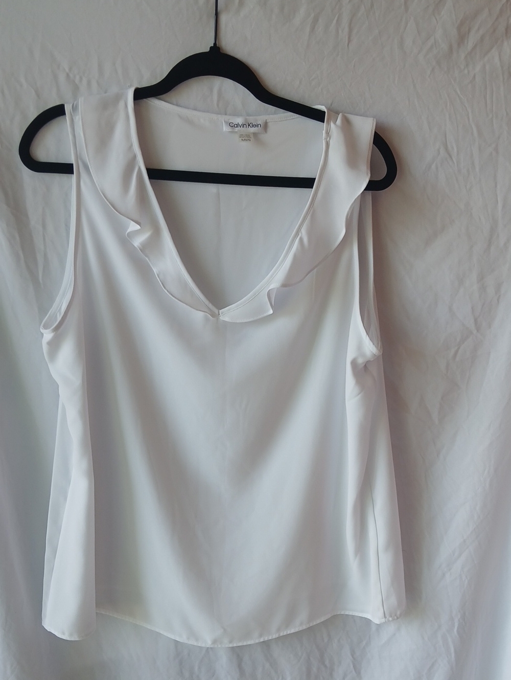 Calvin Klein White Ruffle V-Neck Sleeveless Camisole